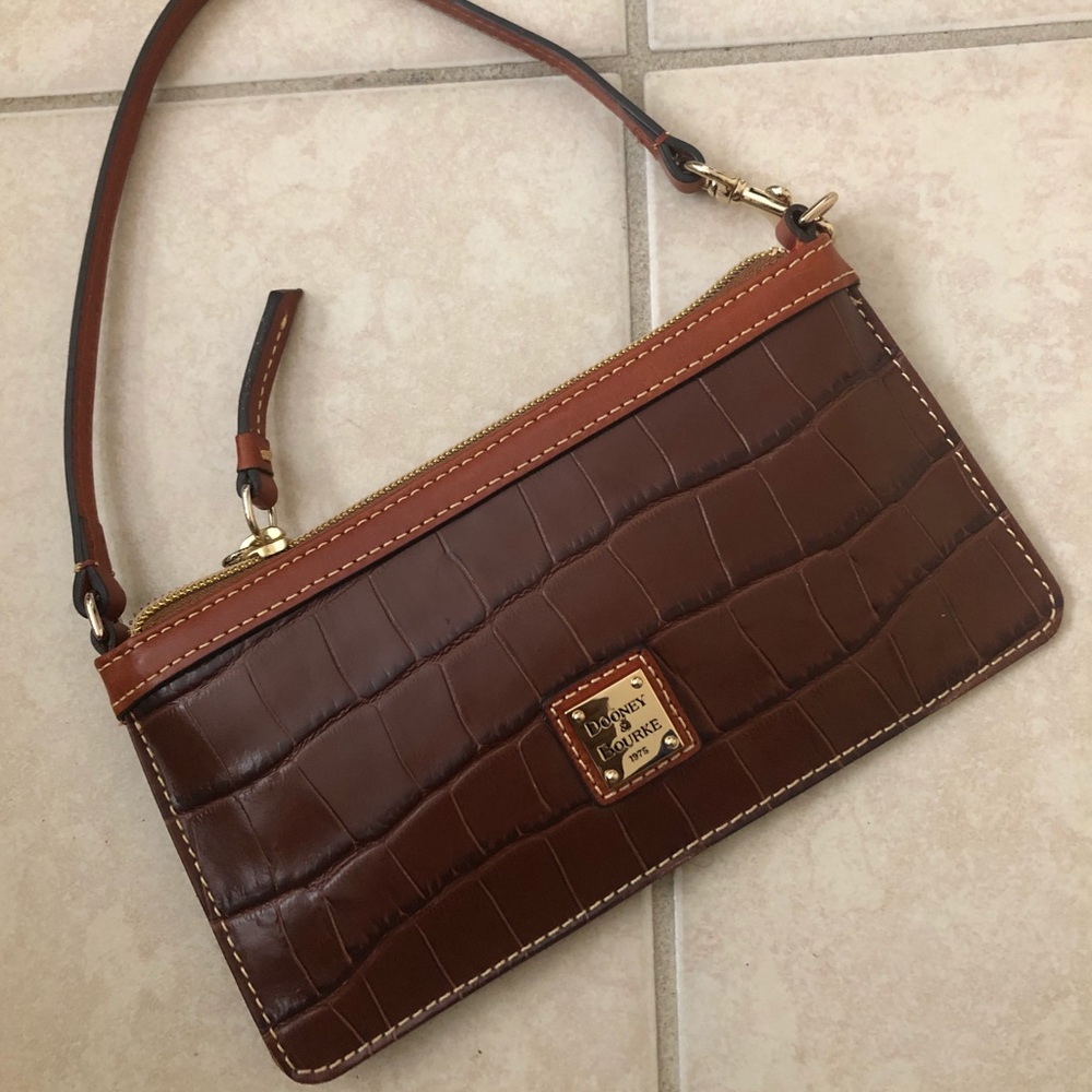 ❤️Dooney & Burke mini purse ❤️